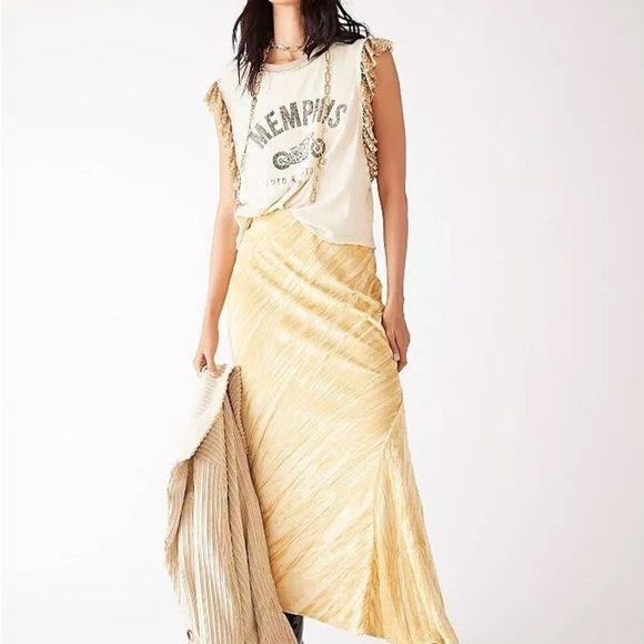 Free People Dresses & Skirts - FREE PEOPLE Sz small NOA VELVET MAXI SLIP SKIRT IN HAY THERE GOLD YELLOW